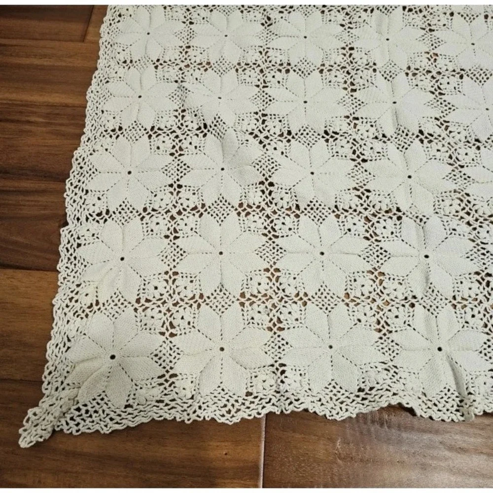 Vintage Cotton Lace Tablecloth Off White Ivory Handmade 69
